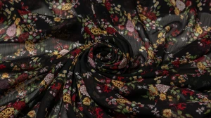 Szyfon kreszowany Yoryo - kolorowe drobne kwiaty na czarnym tle, wzór vintage